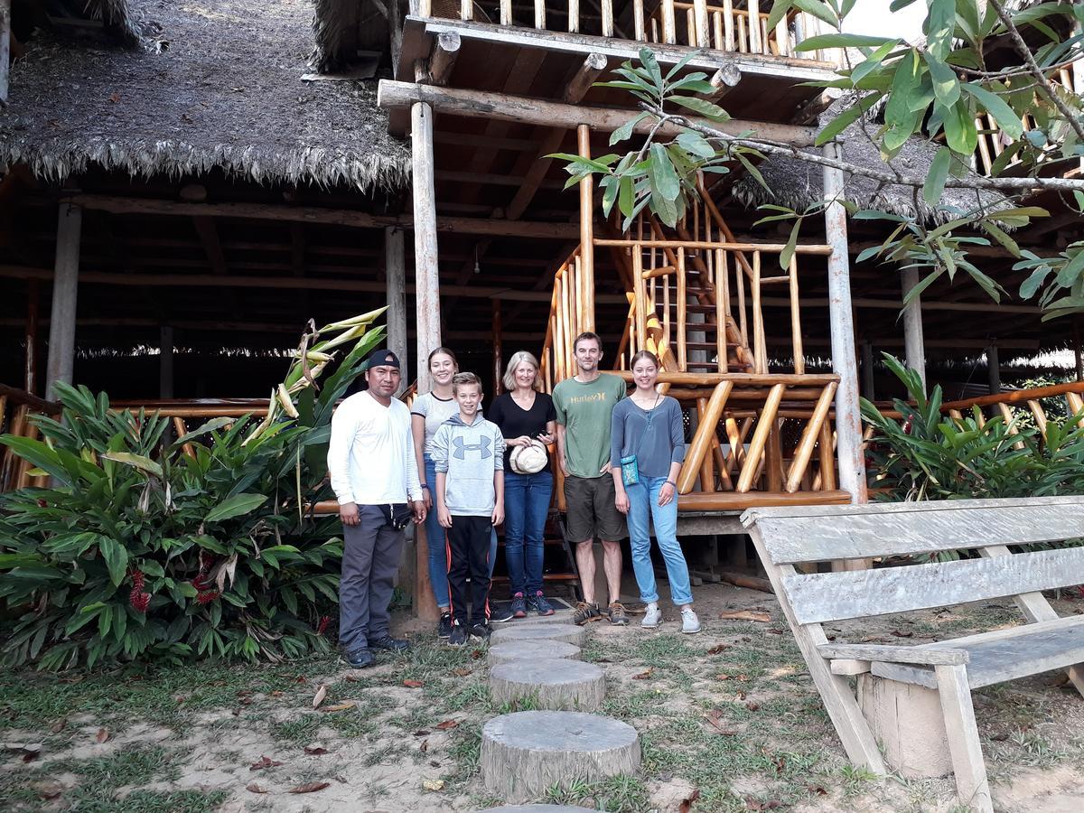 Tres Chimbadas Lake Lodge Tambopata 외부 사진